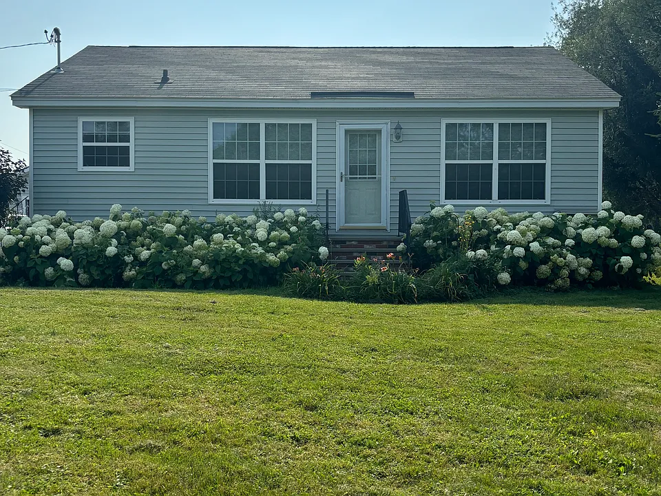 3 Perry Dr