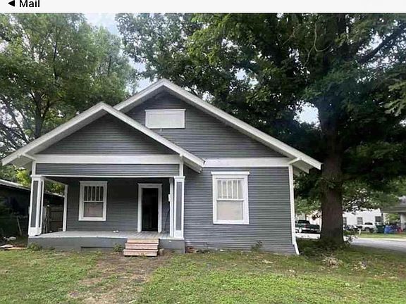 3rd image of 1002 Truelove St