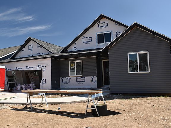 4th image of 2327 Larch Ln