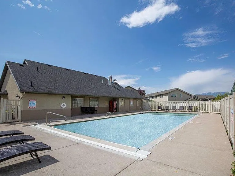 1754 N 500 W #101 — Photo 11