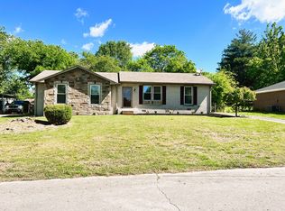 726 Dutchmans Ct, Hermitage, TN 37076