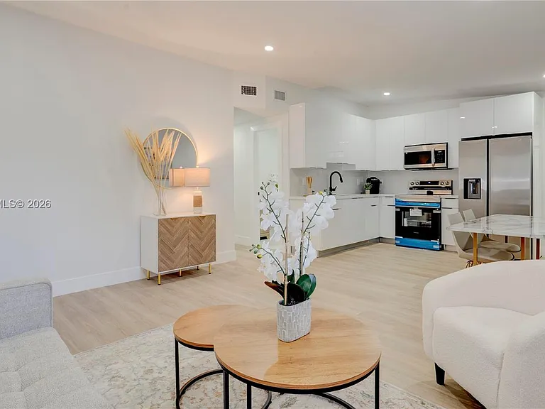 2736 NW 21st Ave — Photo 34