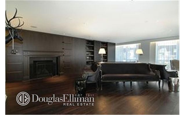 Rented by Douglas Elliman | $3,800