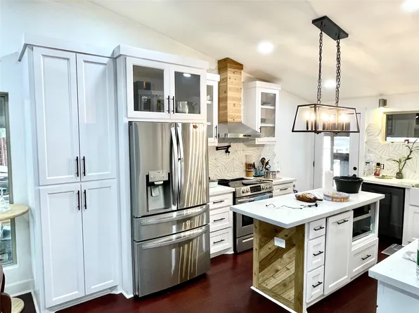 1422 Bland St, Houston, TX 77091