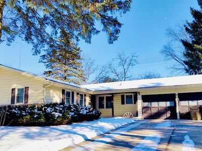 913 Chapel Hill ROAD, Madison, WI, 53711