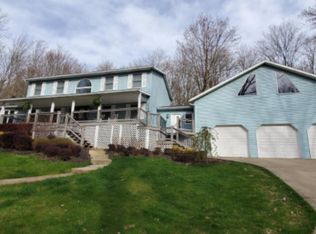 2496 Apple Valley Dr, Howard, OH 43028