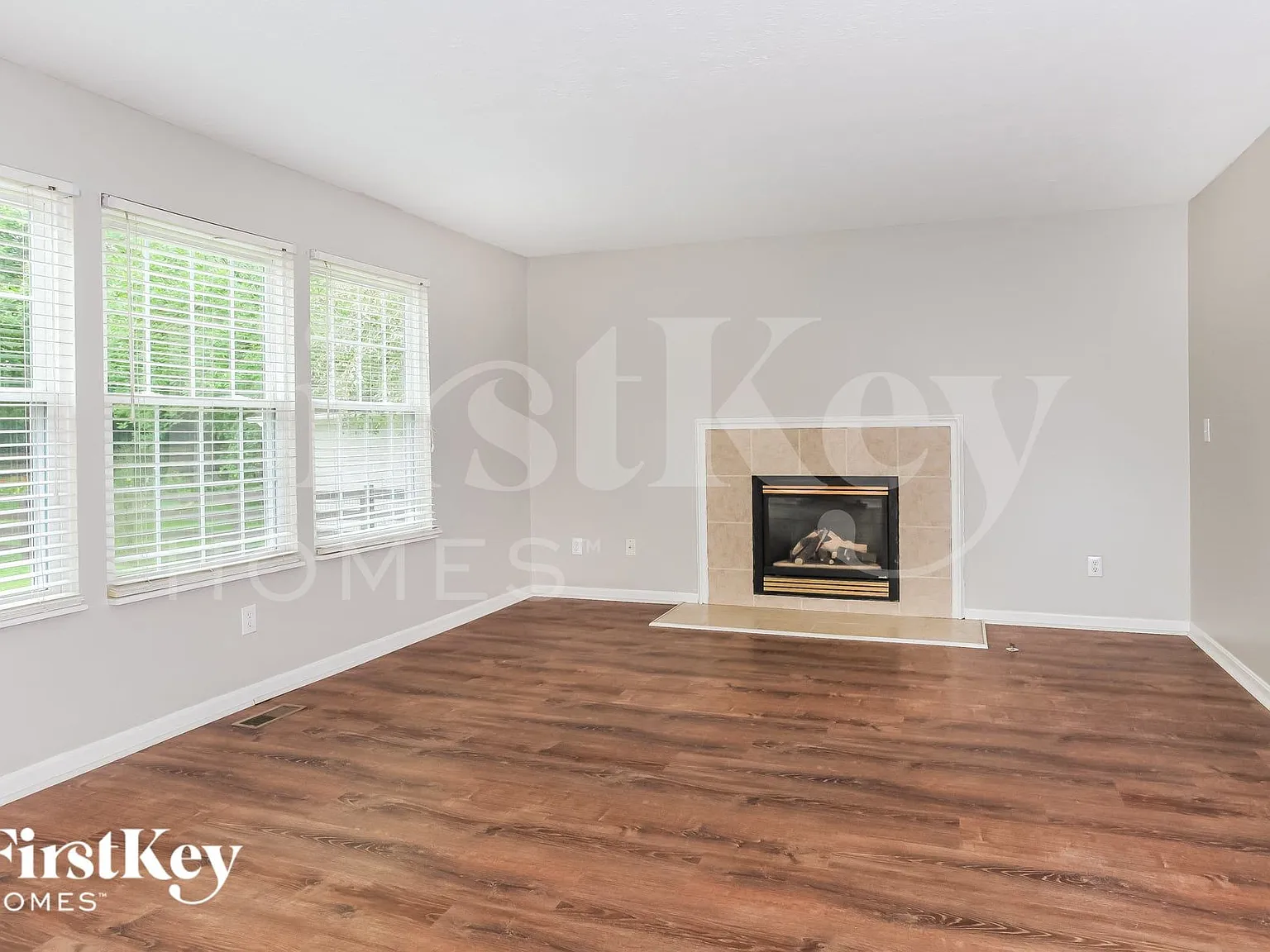 4 bed, 2.5 bath, 2511 sqft, $3,005 — Photo 3