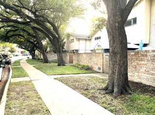 7822 Woodway Dr, Houston, TX 77063