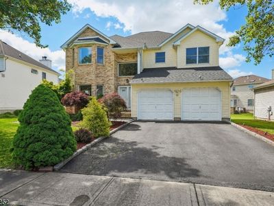 11 Chadd Ct, Parsippany, NJ, 07054