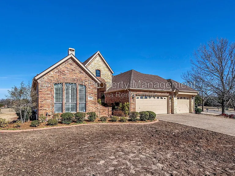 350 Pine Valley Dr — Photo 6