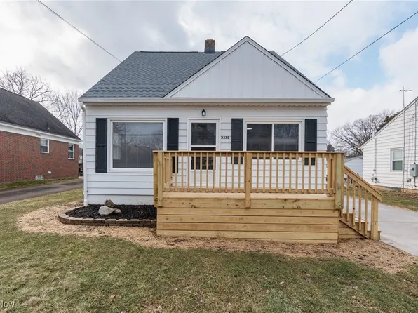 2370 10th St, Cuyahoga Falls, OH 44221