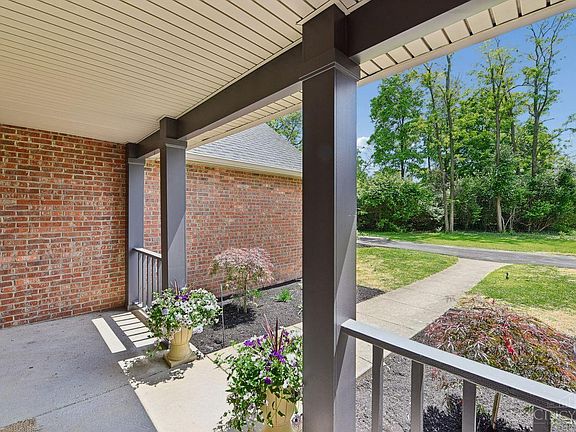 3rd image of 6149 Saint Regis Dr