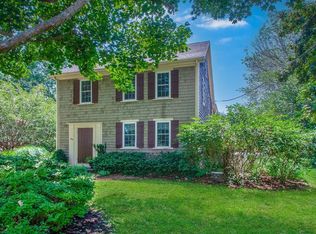 65 Acushnet Rd, Mattapoisett, MA 02739
