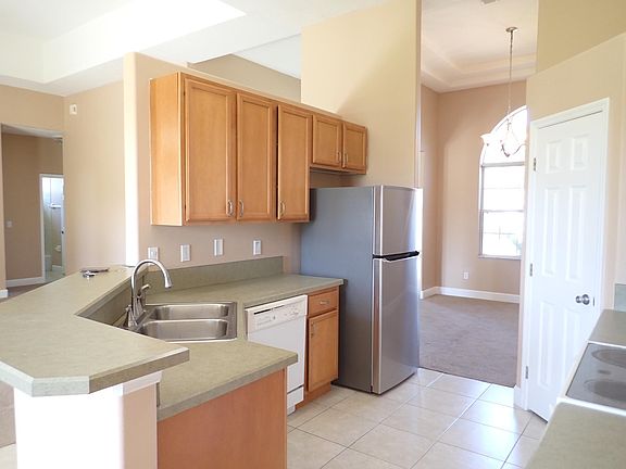 5th image of 31 Roller Ln