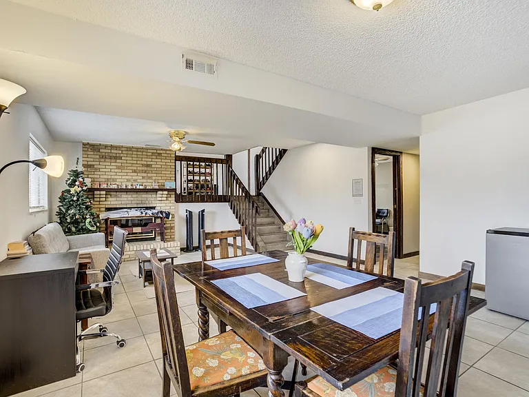 7425 Painted Rock Dr — Photo 28