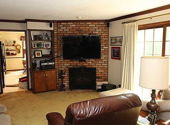 5th image of 929 Bexley Dr