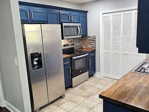 5th image of 3013 N 21st Ave