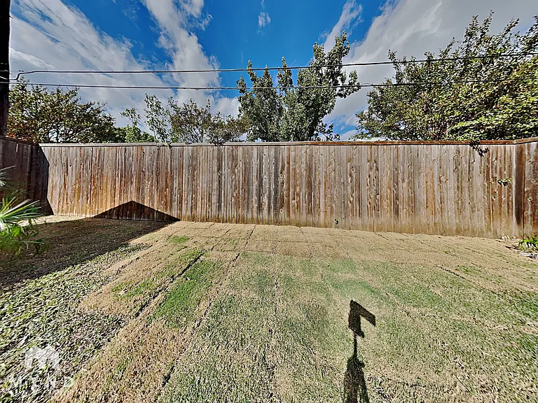 951 Freshwood Ct — Photo 20