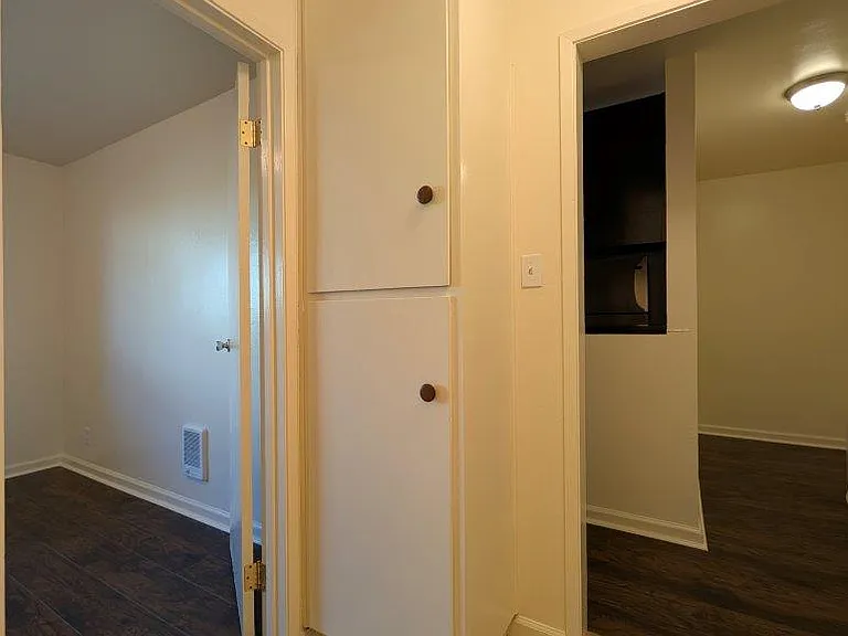 2607 Ellsworth Street — Photo 29