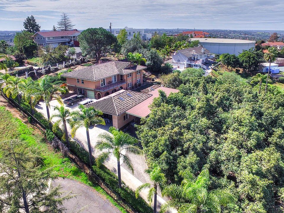 1st image of 2058 Pleasant Heights Dr