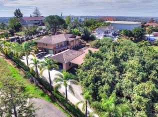 2058 Pleasant Heights Dr, Vista, CA 92084