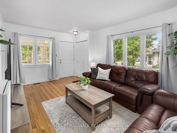 5th image of 111 Beckwith St E
