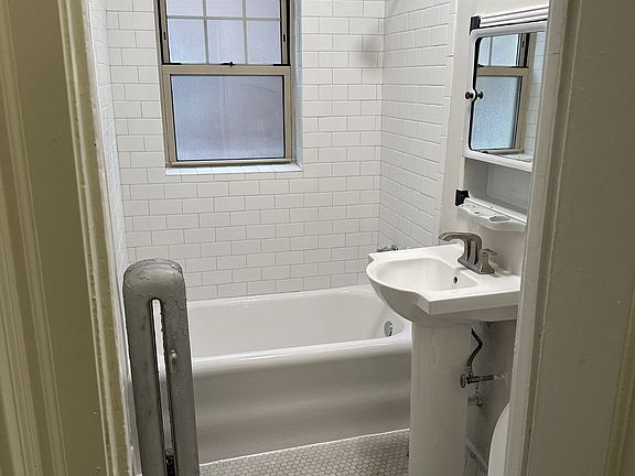 5th image of 5724-34 S Blackstone Ave #17590945