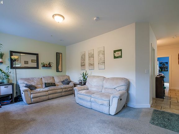 5th image of 5264 NE 121st Ave APT Bb295