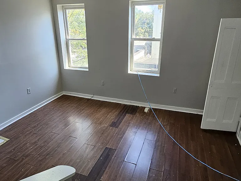 2129 Saint Paul St #2 — Photo 2