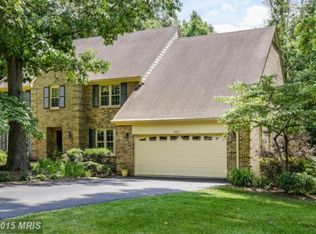 9507 Woody Ln, Great Falls, VA 22066