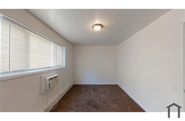 Building Photo - 4955 G St SE #C7