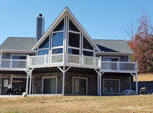 622 Elmore Rd, Leasburg, NC 27291