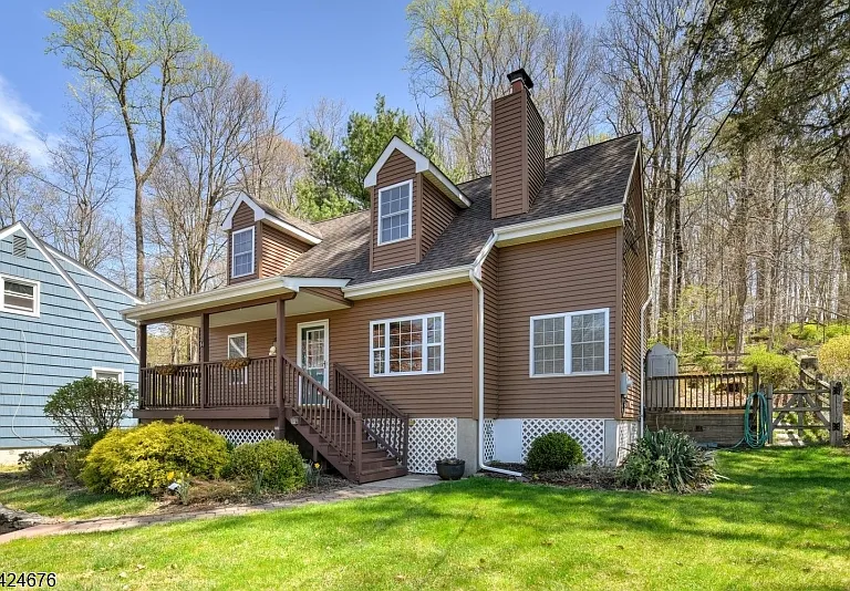 64 Hilltop Trl — Photo 4