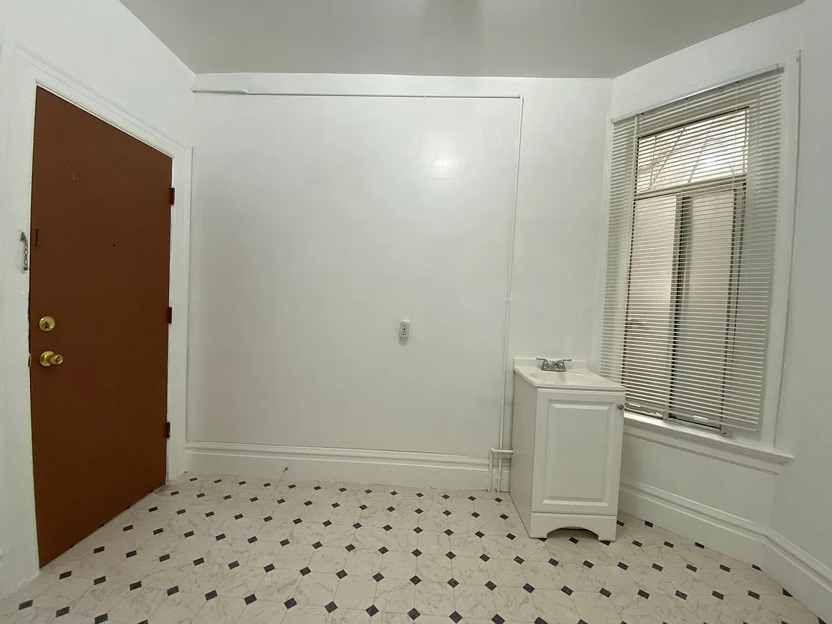 Building Photo - 301 Columbus Ave #312