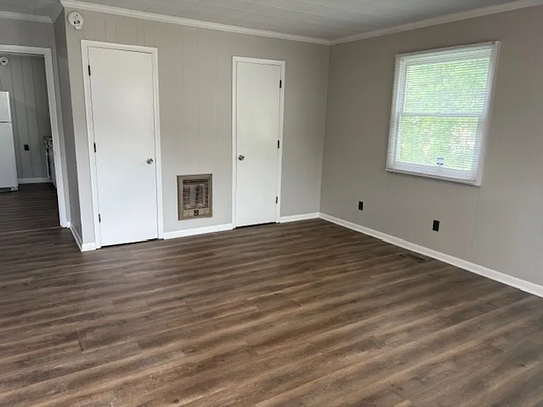 124 Twin Oak Dr — Photo 4