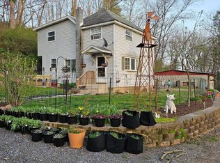 38 Church Ln, Pine Grove, PA 17963