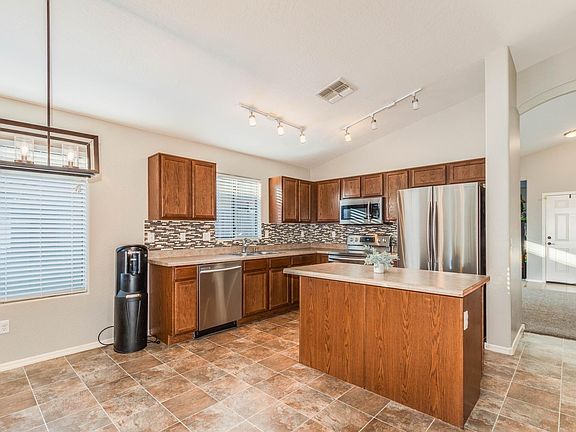 3rd image of 18367 W Sanna St