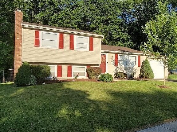 2nd image of 372 Sycamore Dr