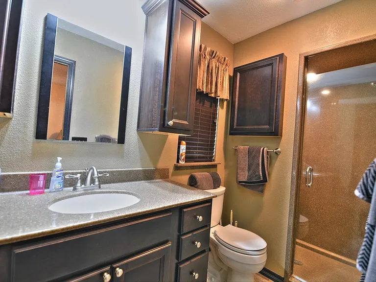 307 Vickie Dr — Photo 6