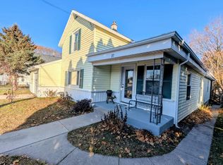 27 W Wood St, Newaygo, MI 49337