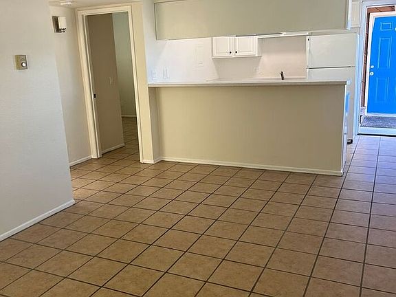 3rd image of 932 N Belvedere Ave APT 1