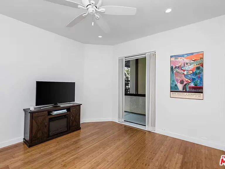 2960 Neilson Way #203 — Photo 17