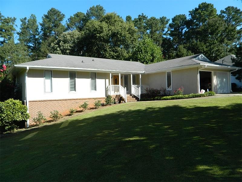 1st image of 2813 Marcia Dr