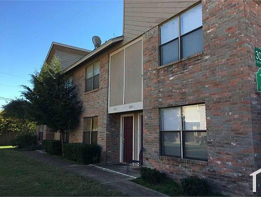 1st image of 3049 W Sycamore Cir