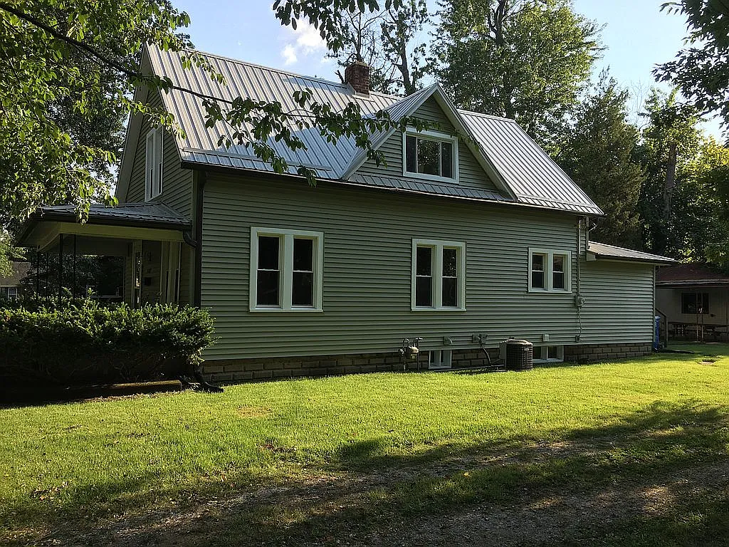 1105 Brooks Ave photo 1