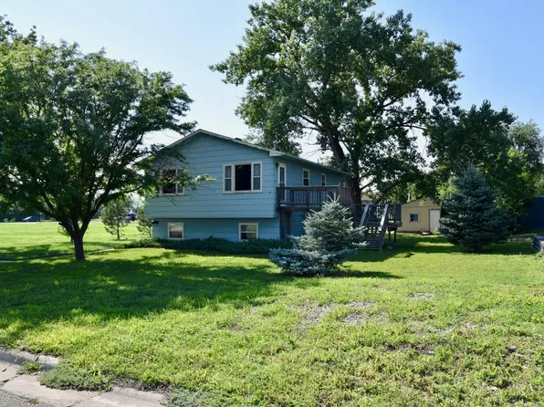 302 E 5th Ave, Fort Pierre, SD 57532