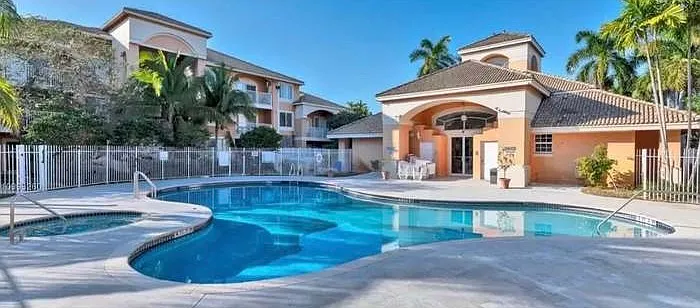 2 bed, 963 sqft, $2,150 — Photo 3