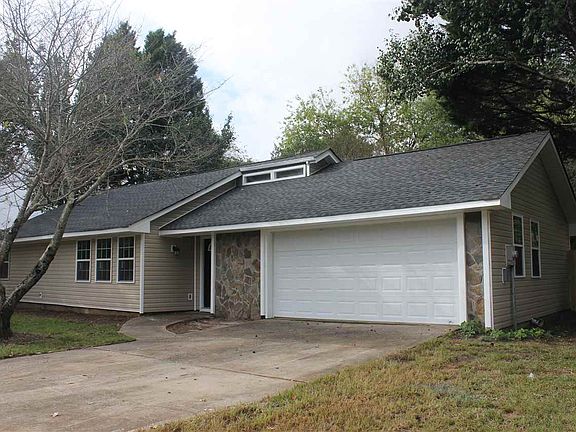 2nd image of 403 Countrywood Dr