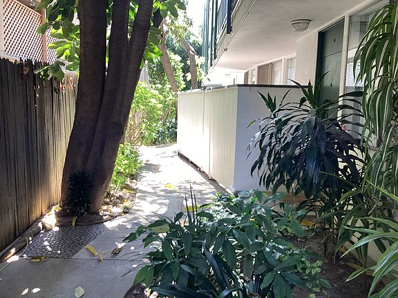 3rd image of 808 S Gretna Green Way APT 3
