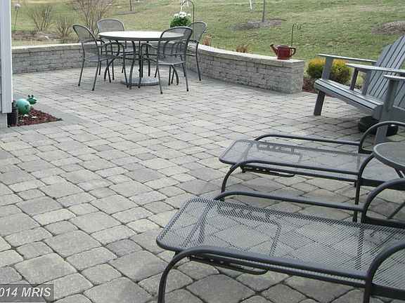 5th image of 639 Harmony Way